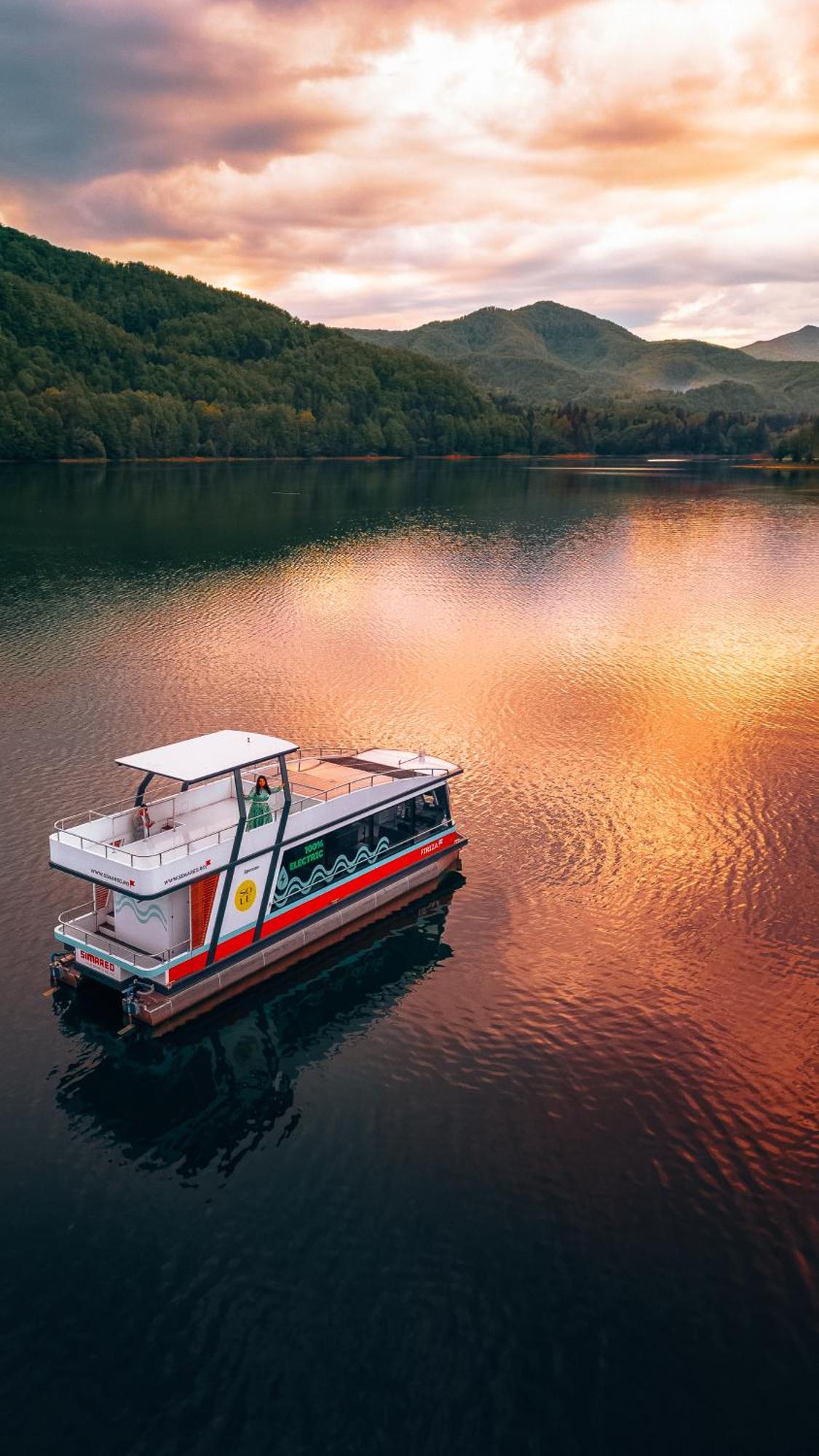 Adventure Lake Resort - Simared 바이아마레 외부 사진